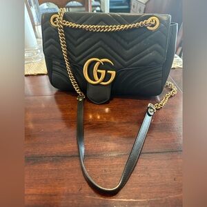 Gucci Marmont Medium Shoulder Bag